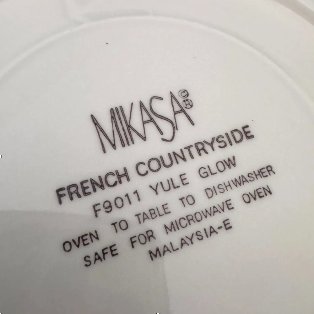 Mikasa French Countryside Yule Glow F9011 Vintage Salad Plate